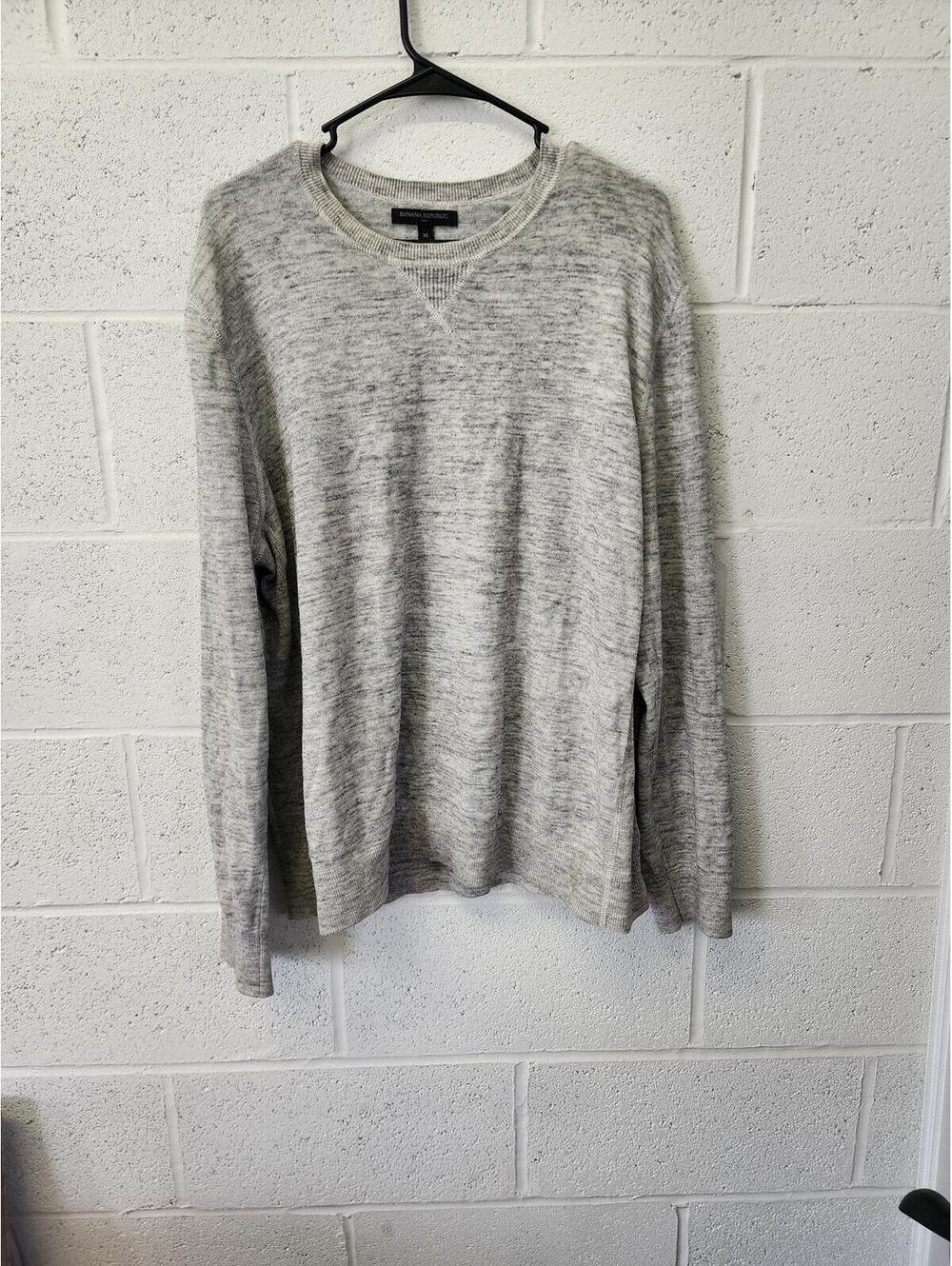 Banana Republic Men's Light Gray Crewneck Sweater Size XL